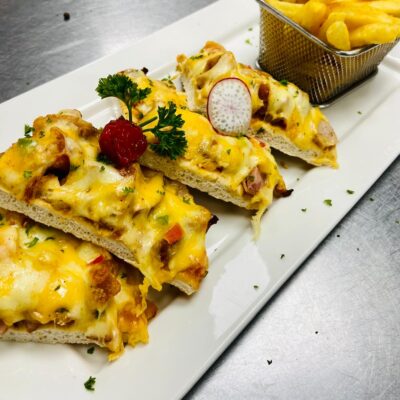 Classic Pizza Meaty (1)